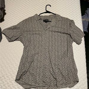 Retrofit short sleeve button up. Size medium. Used but in good condition!